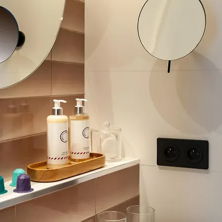 Amoi Hotel 4*
