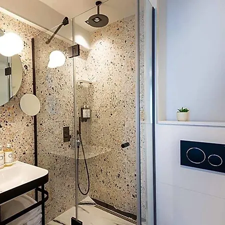 Amoi Hotel 4*