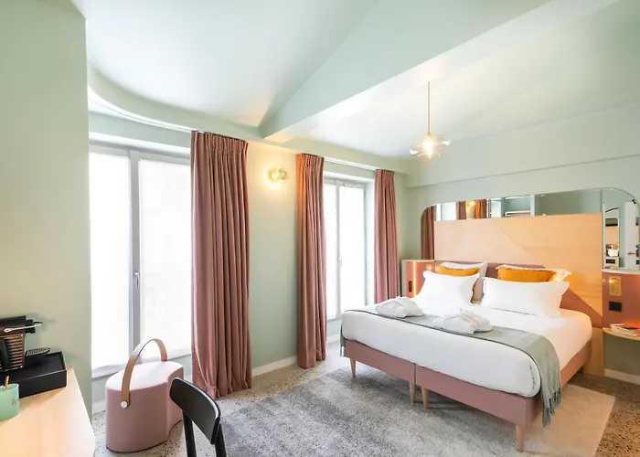 Amoi Hotell Paris