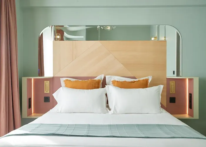 Amoi 4* Paris