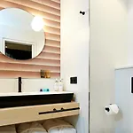 Amoi 4* Paris